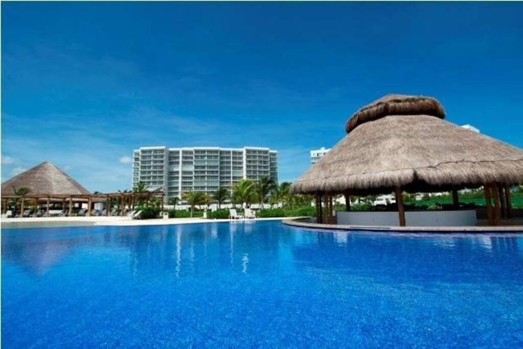 Amara Cancun Beachfront Condo Eksteriør bilde